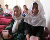 두유급식 중인 아프간의 학교